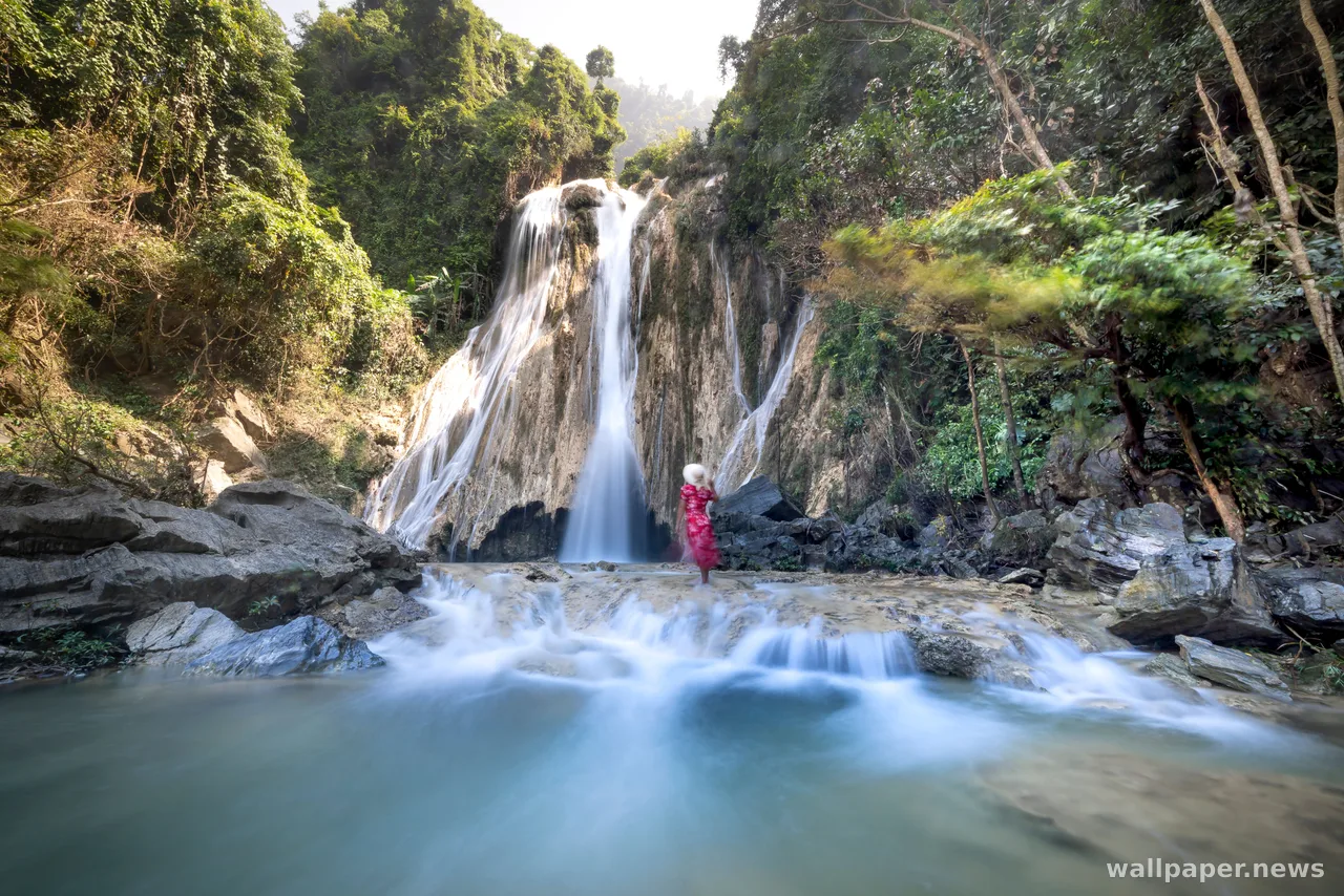 Waterfall 4K Wallpaper · nature · 3840×2561