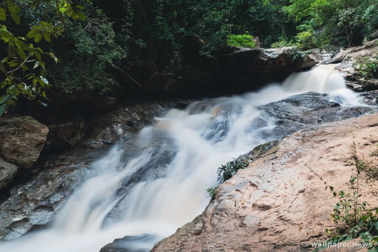 Waterfall 4K Wallpaper · nature · 3840×2560