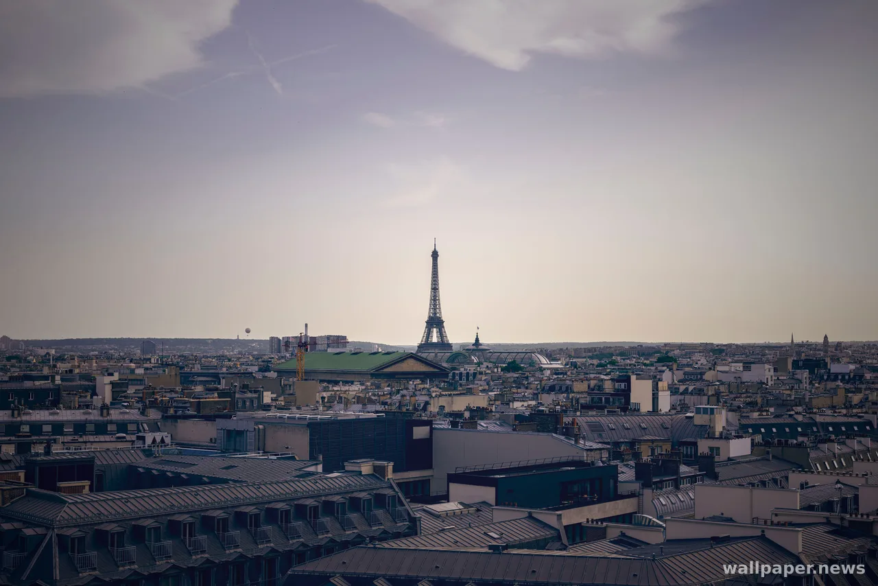 Paris at Night 4K Wallpaper · city · 3840×2563
