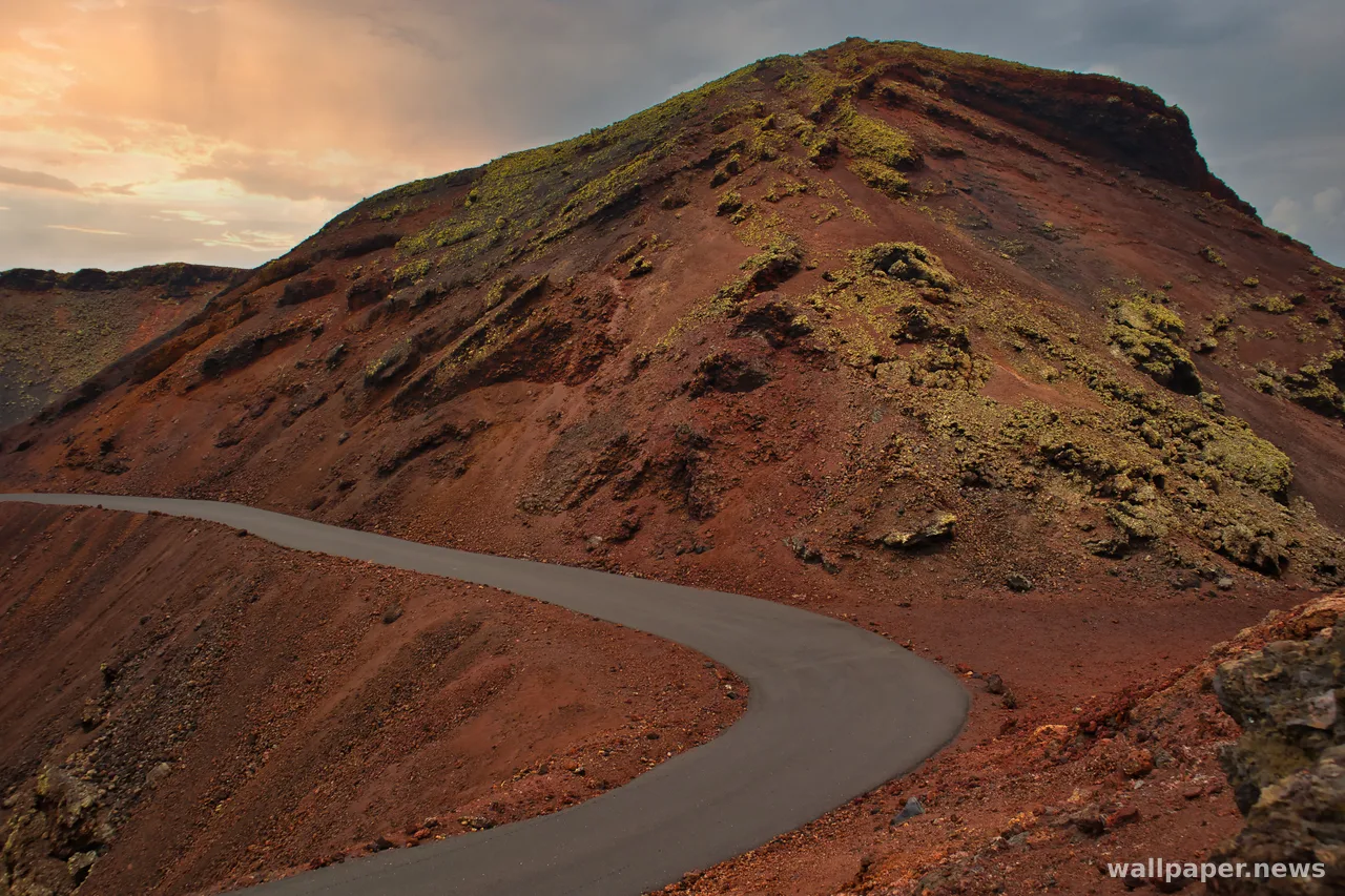 Volcano 4K Wallpaper · nature · 3840×2560