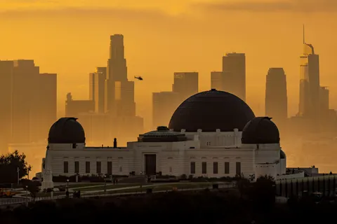 Los Angeles bij Nacht 4K-achtergrond · city · 3840×2561