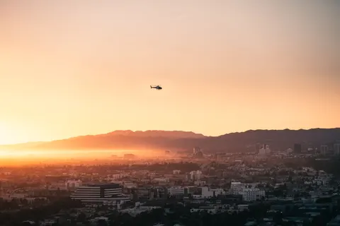 Fond d'écran Los Angeles de nuit 4K · city · 3840×2560
