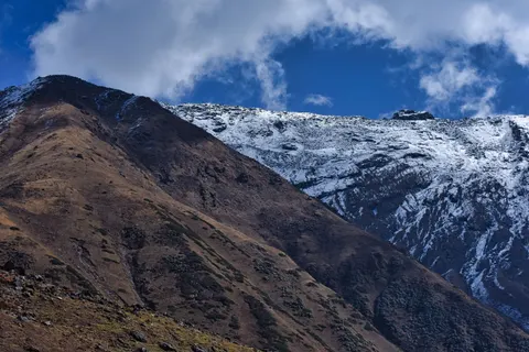 हिम तेंदुआ 4K वॉलपेपर · animals · 3840×2560