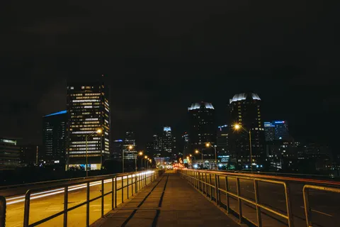 Fond d'écran Los Angeles de nuit 4K · city · 3840×2560