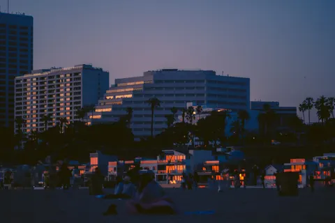 LA at Night 4K Wallpaper · city · 3840×2560