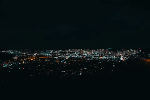 洛杉矶夜景 4K壁纸 · city · 3840×2563