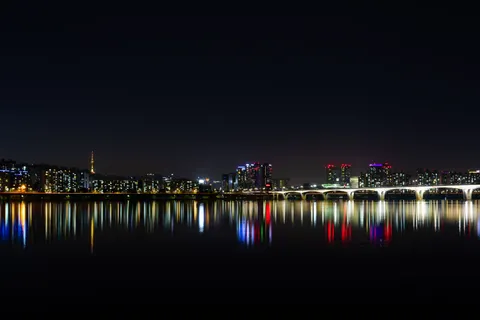 रात में सियोल 4K वॉलपेपर · city · 3840×2560