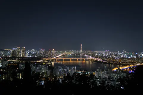 والپیپر سئول در شب با کیفیت 4K · city · 3840×2560