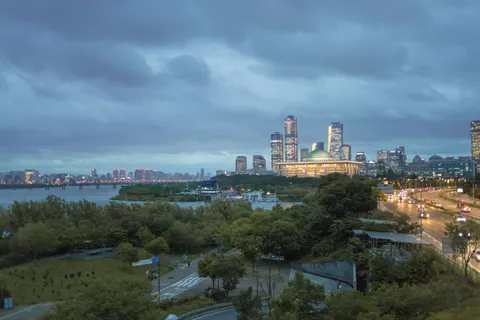 Seoul Night 4K Wallpaper · city · 3840×2560