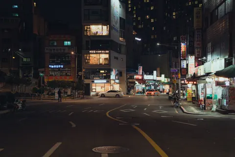 서울의 밤 4K 배경화면 · city · 3840×2560