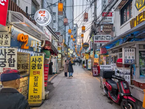 Seoul Night 4K Wallpaper · city · 3840×2891