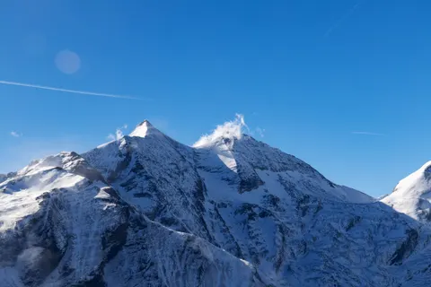 والپیپر قله برفی کوه با کیفیت 4K · mountains · 3840×2560