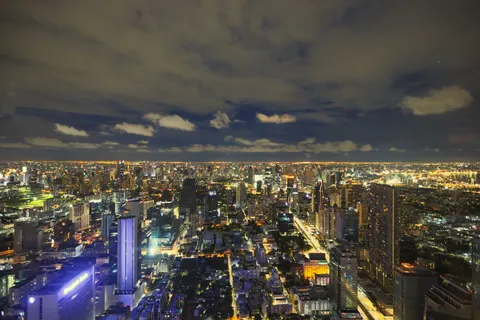 방콕 스카이라인 4K 배경화면 · city · 3840×2561