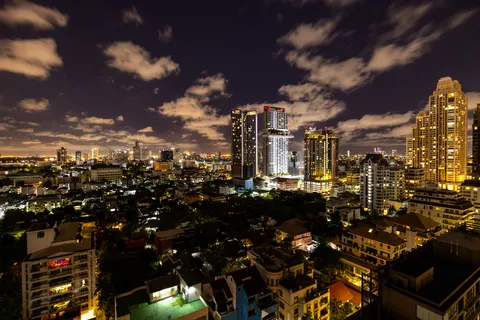 Fond d'écran Skyline de Bangkok 4K · city · 3840×2561