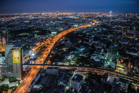 والپیپر خط آسمان بانکوک با کیفیت 4K · city · 3840×2563