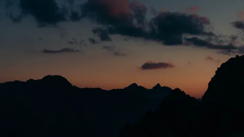 Hình nền Dãy Núi 4K · mountains · 3840×2160