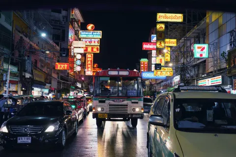 Bangkoks Skyline 4K Hintergrundbild · city · 3840×2560