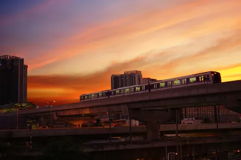 Bangkoks Skyline 4K Hintergrundbild · city · 3840×2560