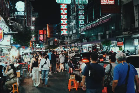 बैंकॉक स्काईलाइन 4K वॉलपेपर · city · 3840×2560