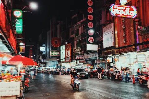 Bangkoks Skyline 4K Hintergrundbild · city · 3840×2560