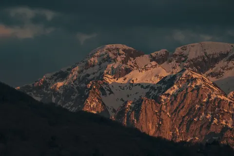 Tapeta Pasmo Górskie 4K · mountains · 3840×2560