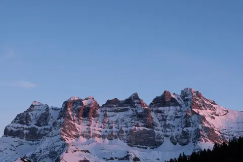 산맥 4K 배경화면 · mountains · 3840×2560