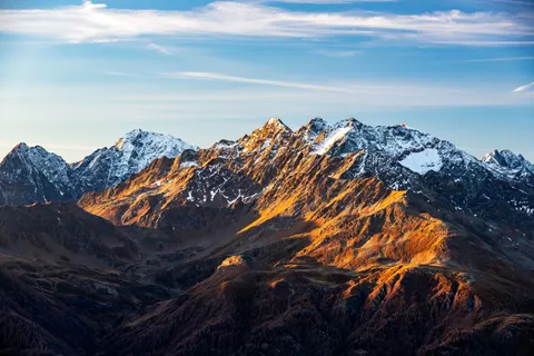 Fond d'écran Chaîne de montagnes 4K · mountains · 3840×2560