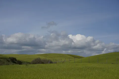 Green Hills 4K Wallpaper · nature · 3840×2560