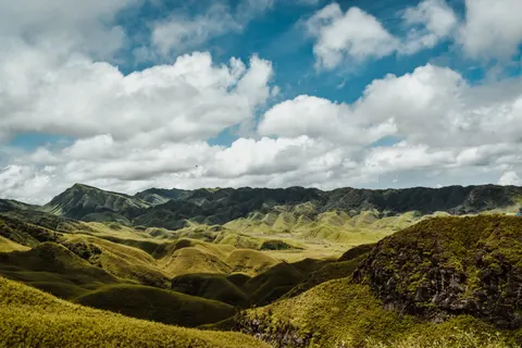 Fond d'écran Collines vertes 4K · nature · 3840×2560
