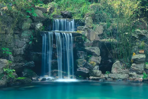 Fond d'écran Cascade 4K · nature · 3840×2560