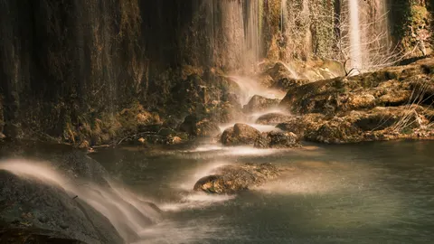 خلفية شلال بدقة 4K · nature · 3840×2160