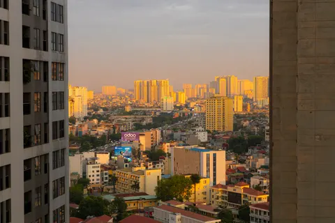 Wallpaper Pemandangan dari Atap 4K · city · 3840×2560