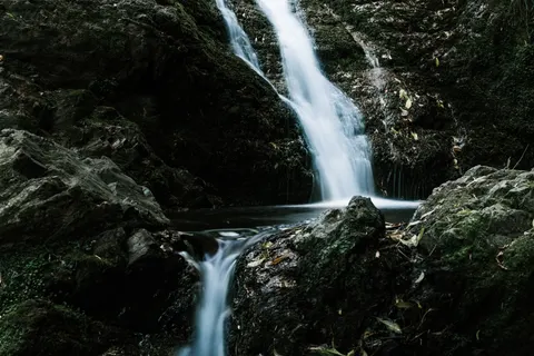 Fond d'écran Cascade 4K · nature · 3840×2561