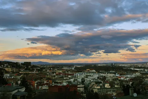 Sfondo Vista dal Tetto 4K · city · 3840×2560