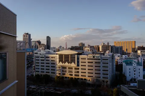 Rooftop View 4K Wallpaper · city · 3840×2560