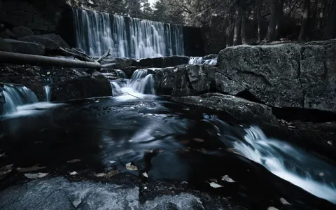 폭포 4K 배경화면 · nature · 3840×2400