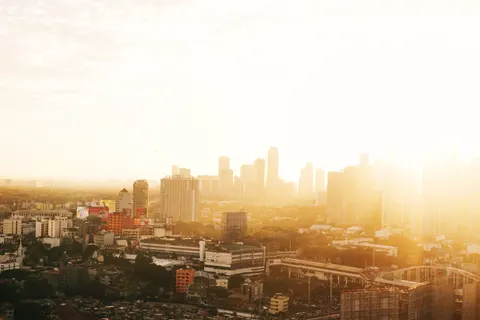 Wallpaper Pemandangan dari Atap 4K · city · 3840×2560