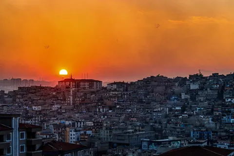 Blick von den Dächern 4K Hintergrundbild · city · 3840×2560