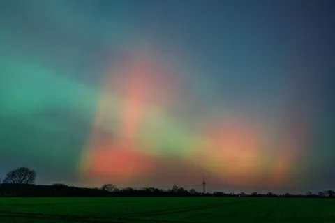 오로라 4K 배경화면 · nature · 3840×2560