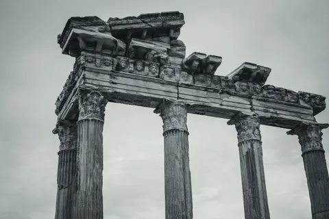 Fondo de pantalla Ruinas Romanas 4K · architecture · 3840×2560