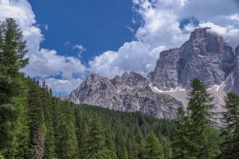 Sfondo Dolomiti 4K · mountains · 3840×2560