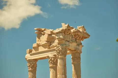 Greek Temple 4K Wallpaper · architecture · 3840×2563