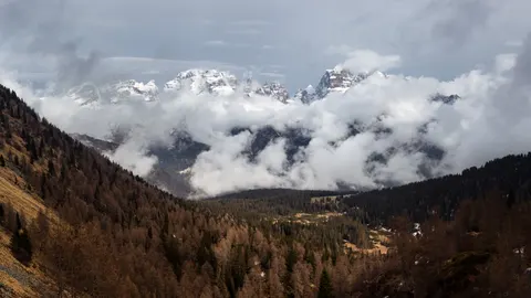 Tapeta Dolomity 4K · mountains · 3840×2160