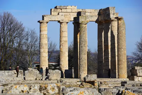 Greek Temple 4K Wallpaper · architecture · 3840×2560