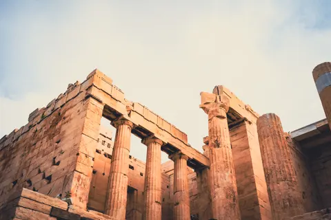 Greek Temple 4K Wallpaper · architecture · 3840×2560