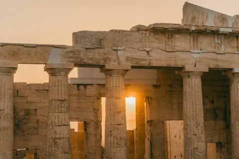Greek Temple 4K Wallpaper · architecture · 3840×2560