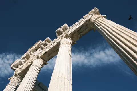 Yunan Tapınağı 4K Duvar Kağıdı · architecture · 3840×2560