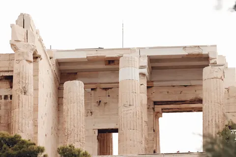 Greek Temple 4K Wallpaper · architecture · 3840×2560