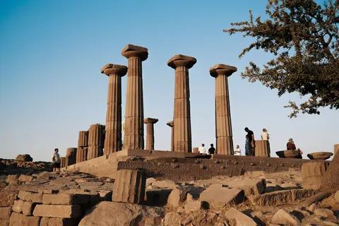 Yunan Tapınağı 4K Duvar Kağıdı · architecture · 3840×2560