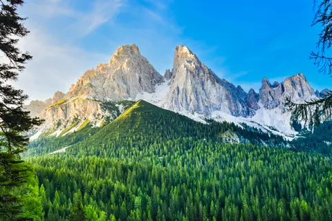 多洛米蒂山 4K壁纸 · mountains · 3840×2560